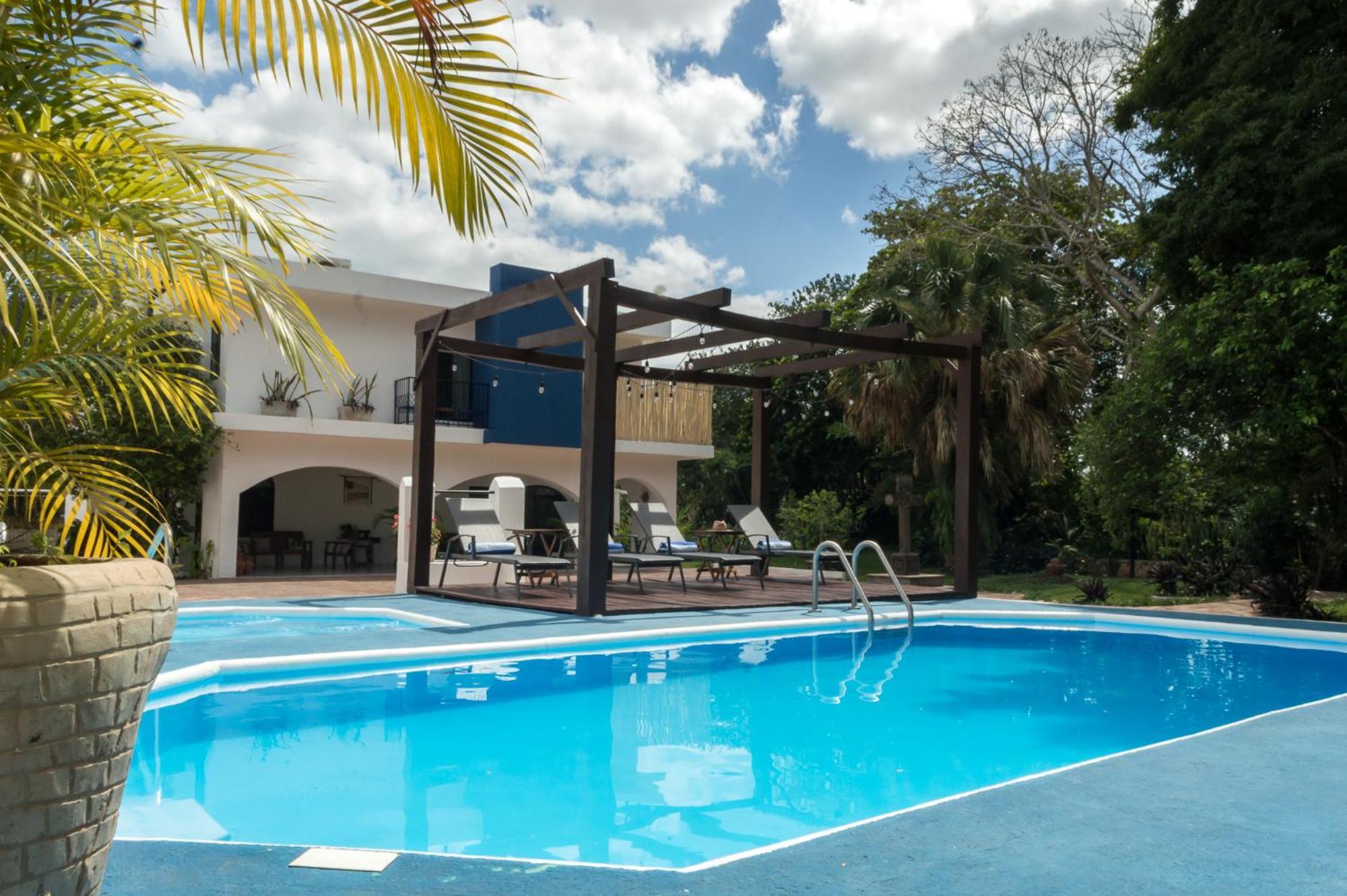 Hotel Boutique Casa Xaan Valladolid  Bagian luar foto