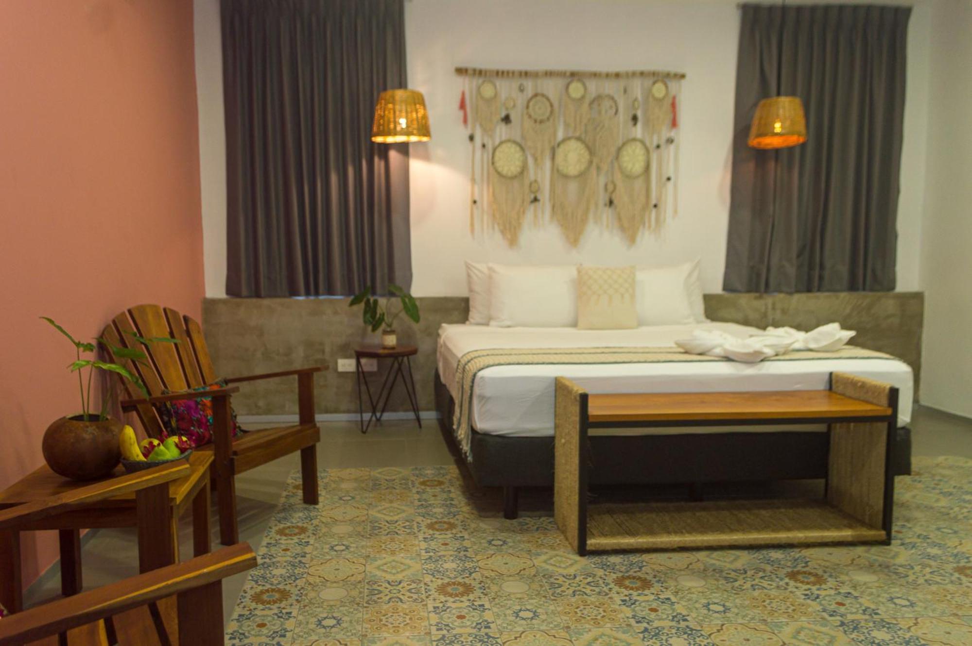 Hotel Boutique Casa Xaan Valladolid  Bagian luar foto