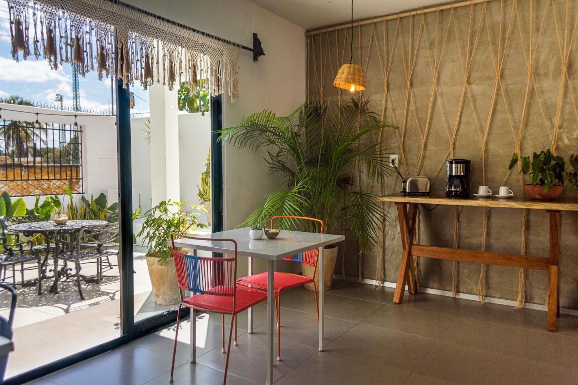 Hotel Boutique Casa Xaan Valladolid  Bagian luar foto