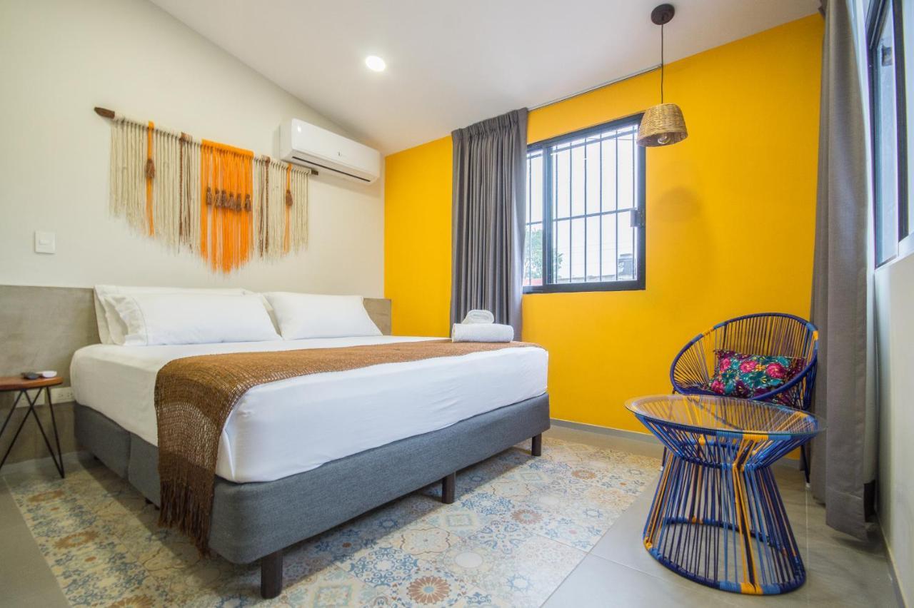 Hotel Boutique Casa Xaan Valladolid  Bagian luar foto