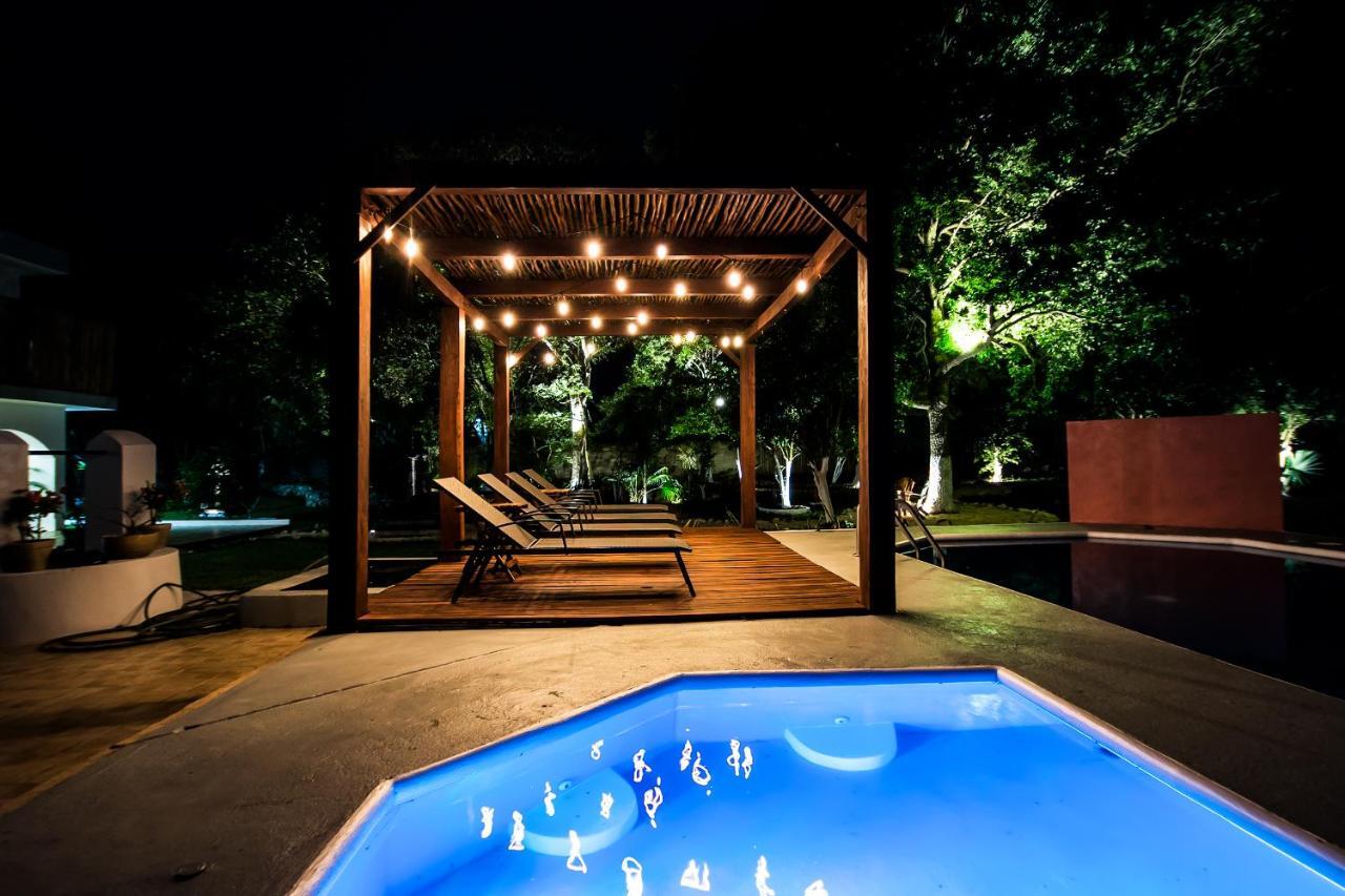 Hotel Boutique Casa Xaan Valladolid  Bagian luar foto